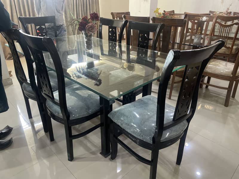 Dining Table 0