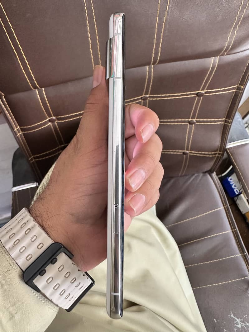 Google Pixel 7 Pro 2