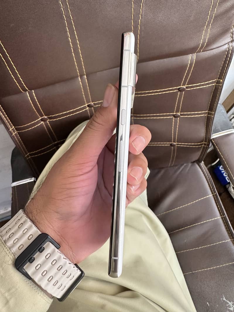 Google Pixel 7 Pro 4