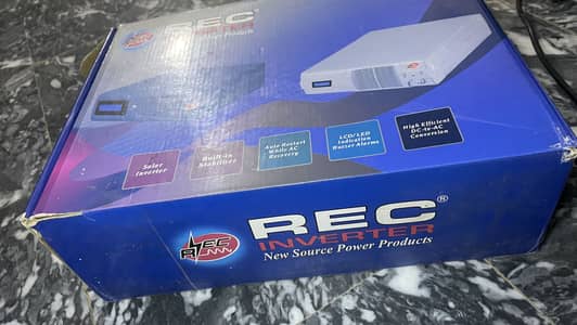 REC 750W Inverter 12V DC to 240V AC – Excellent Condition 