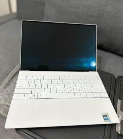 Dell XPS 13 PLUS Core i7 12th Gen 16GB 4K OLED Touch