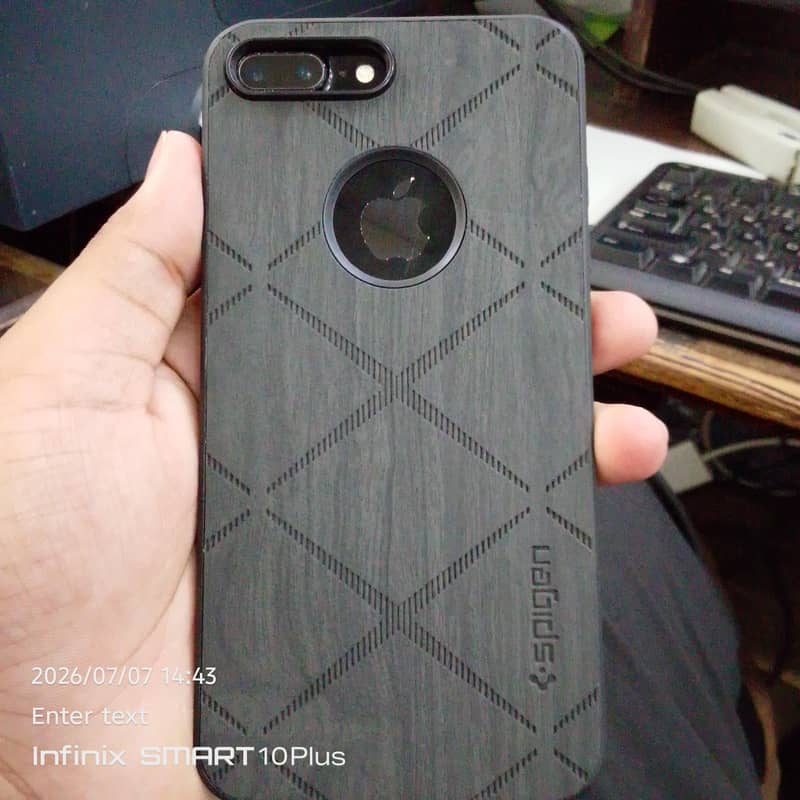 Apple iPhone 7 Plus 4