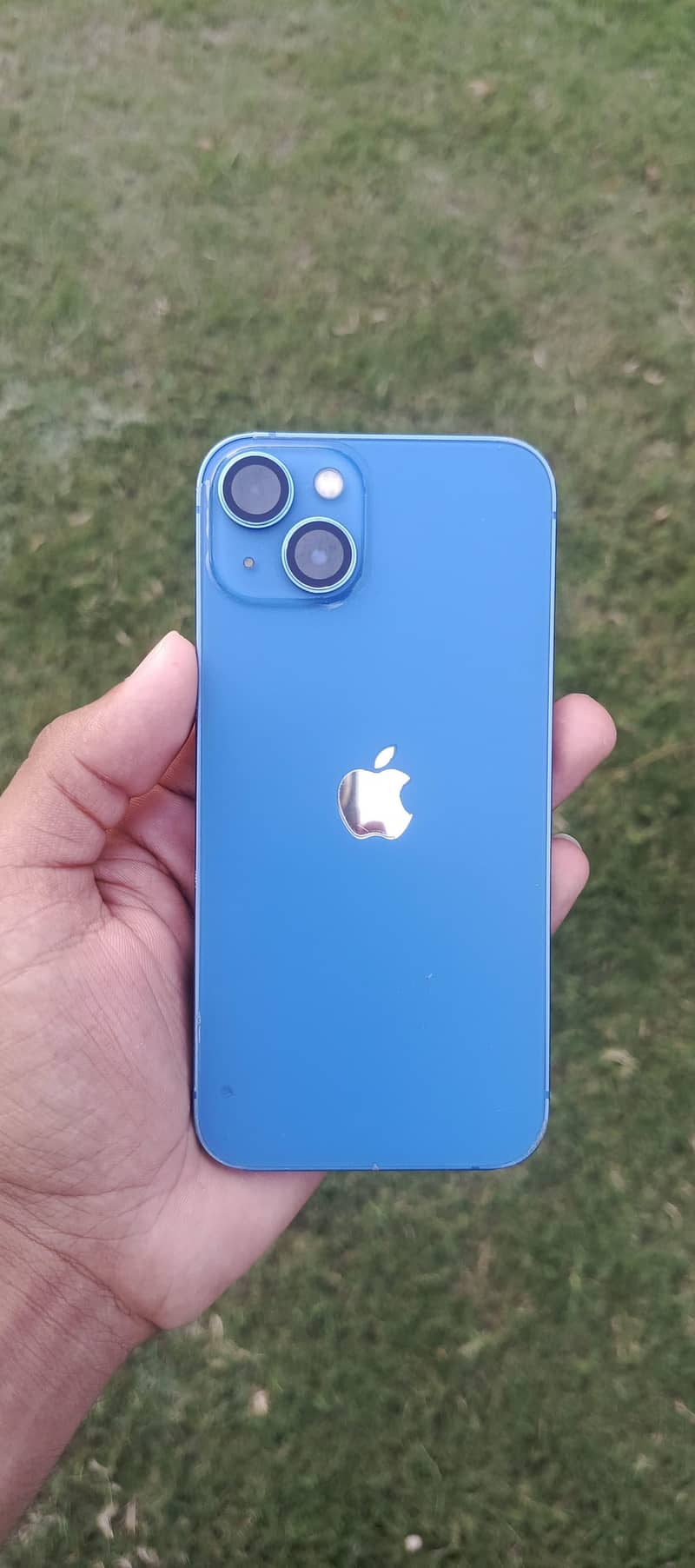 Apple iPhone 13 0