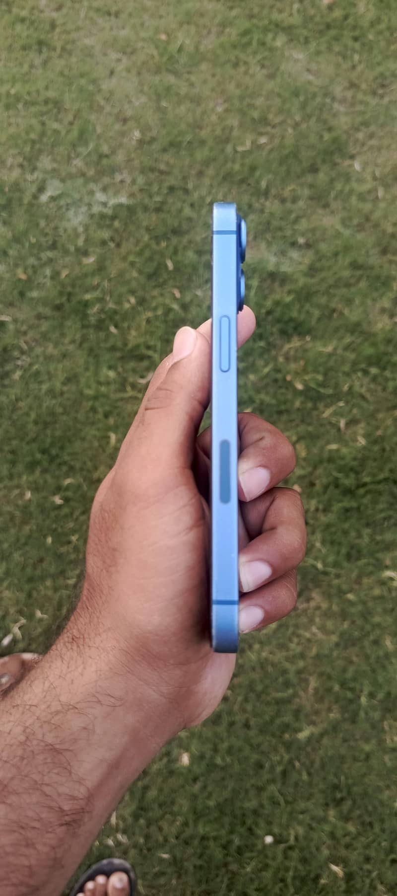 Apple iPhone 13 1