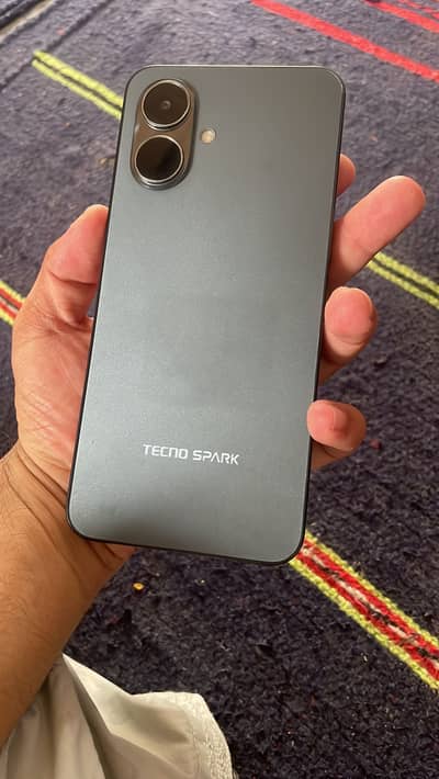 Tecno Spark Go 2