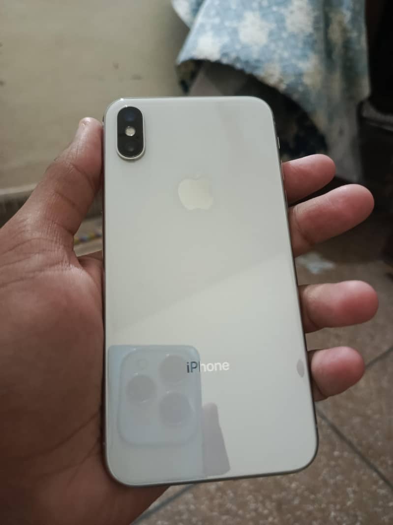 Apple iPhone X 3