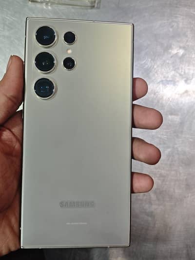 Samsung Galaxy S24 Ultra 12/256 GB PTA Approved  10/10conditon Likenew