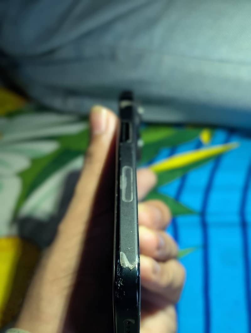 Apple iPhone 15 6