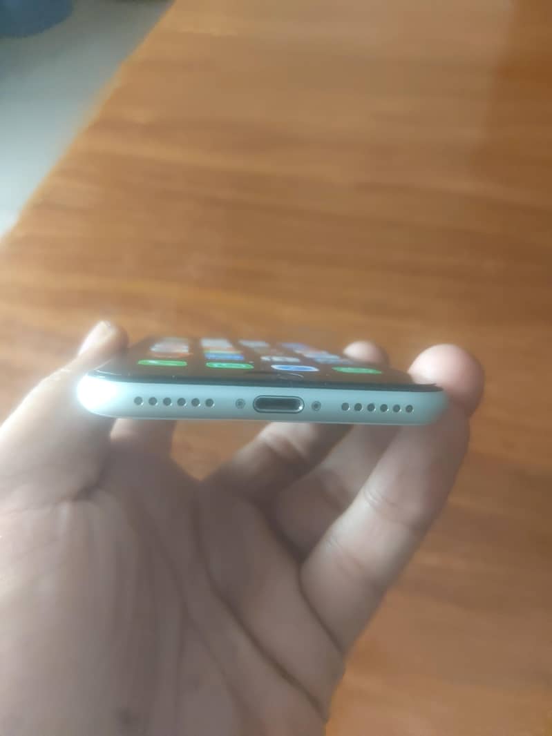 Apple iPhone SE 1