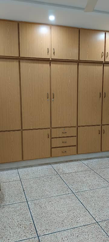 G-11/3 FALT 900 SQRFT 2ND FLOOR FOR RENT