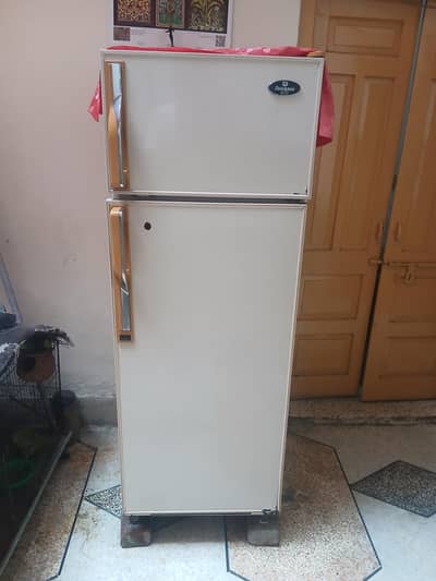 dawlance refrigerator good condition