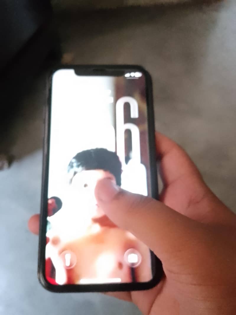 Apple iPhone 11 0