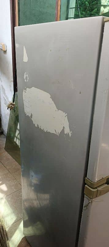Refrigerator 5