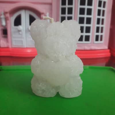 customize candle available