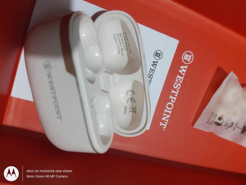 Ear Buds 8