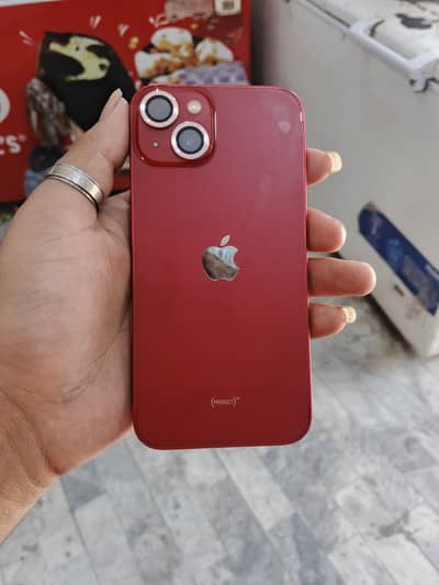 Apple iPhone 13