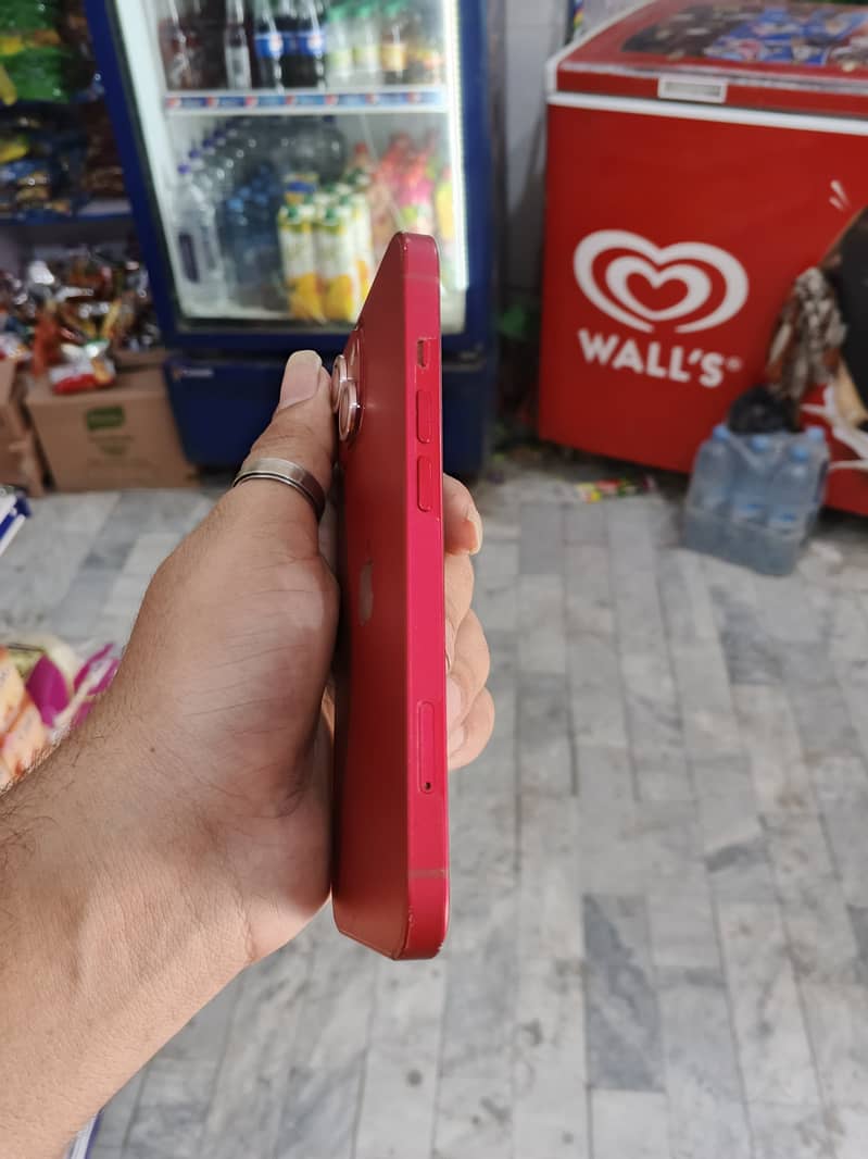Apple iPhone 13 1