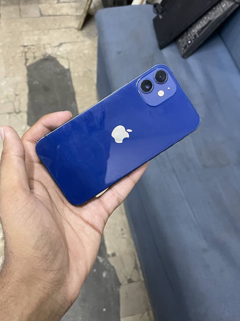 Apple iPhone 12 mini 7