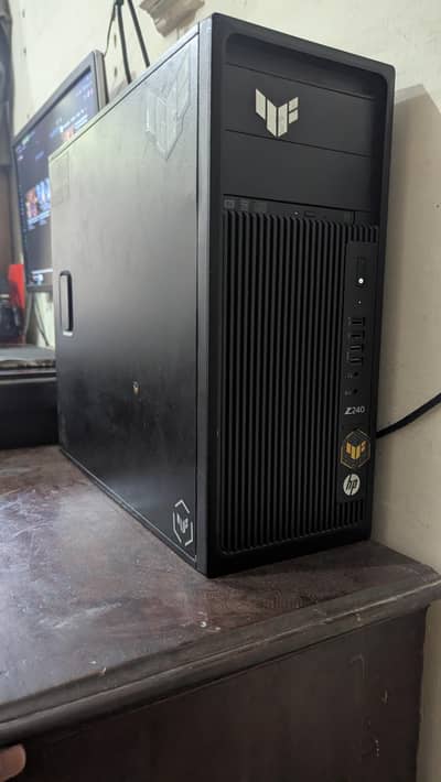 Hp z240 Workstation and gaming PC with RX 580