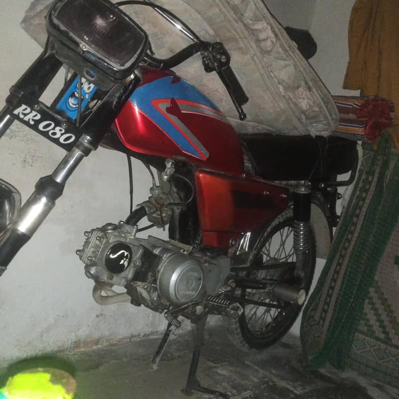 Hero 2010 model 1