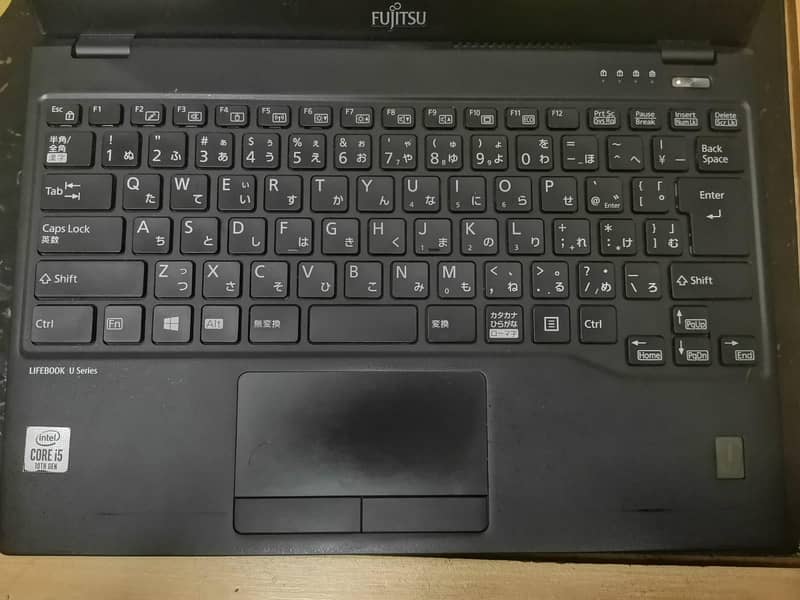 FUJITSU LAPTOP 9