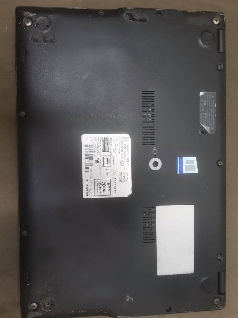 FUJITSU LAPTOP 14