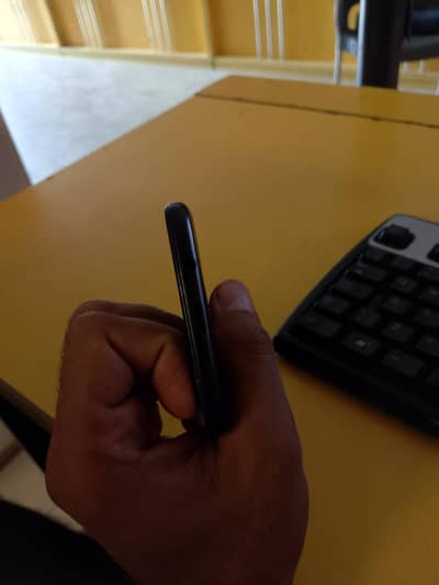Samsung Mobile J7