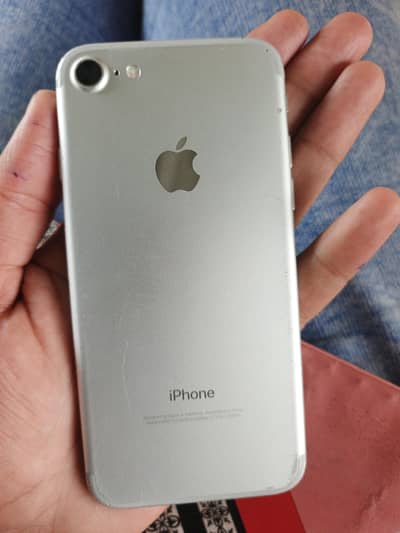 Apple iPhone 7