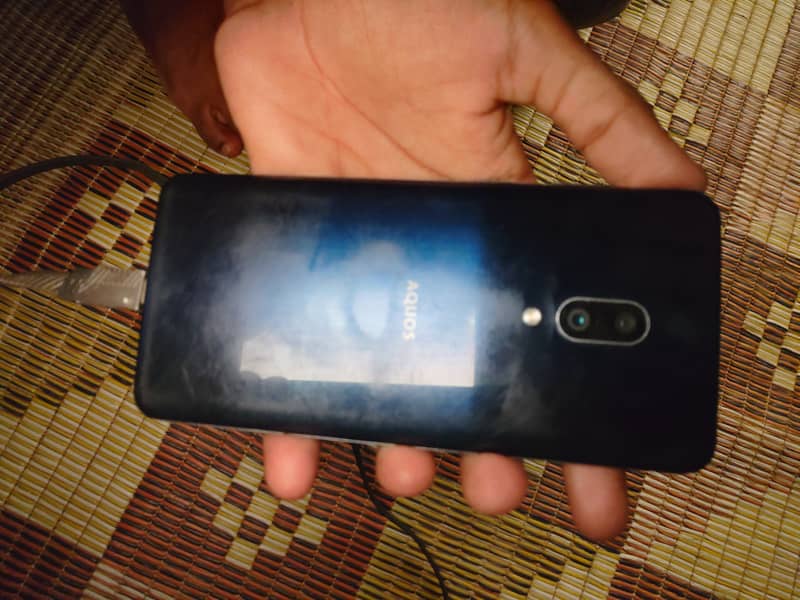 Sharp Aquos Zero 2 1