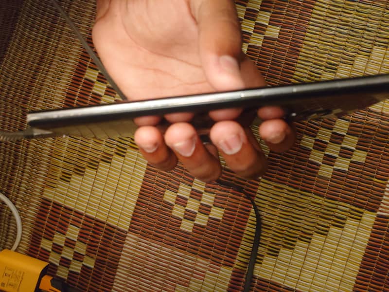 Sharp Aquos Zero 2 2
