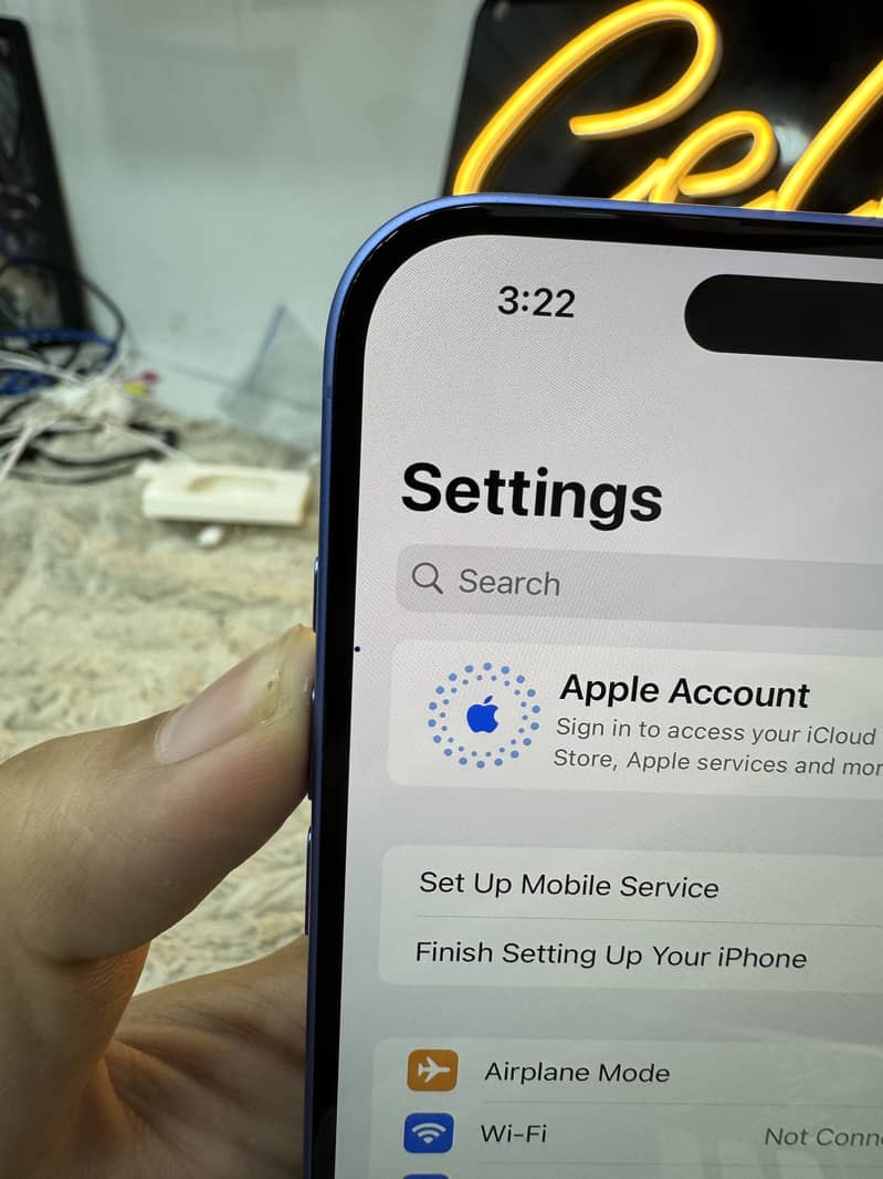Apple iPhone 16 Plus 2