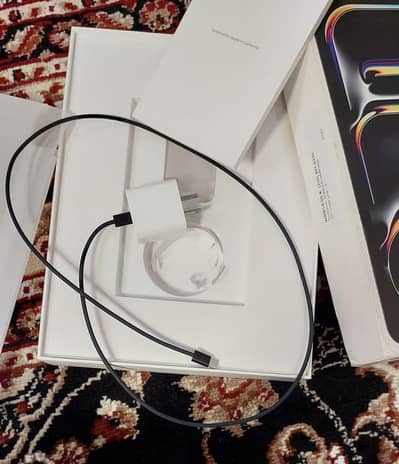 iPad Pro M5 03292970891 my WhatsApp number hai