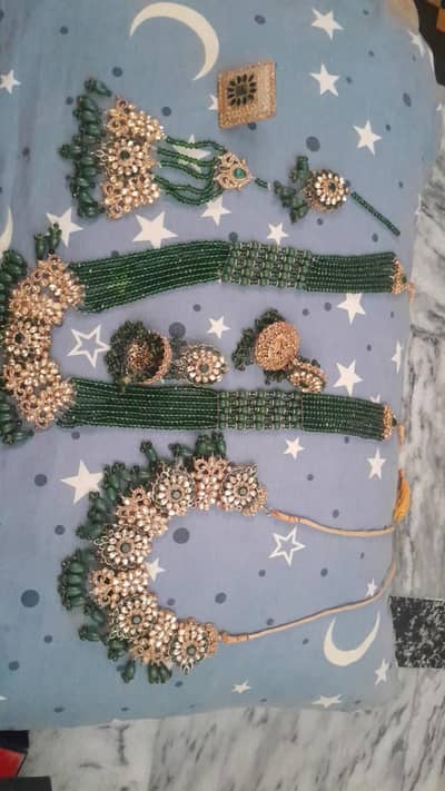 Jewellery set necklace,Rani haar,jhomer bindi etc