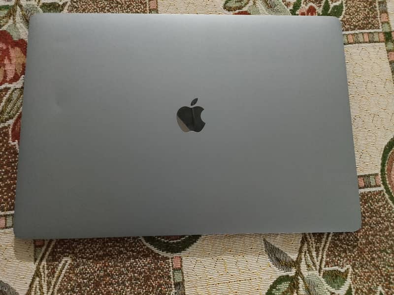 apple MacBook 0