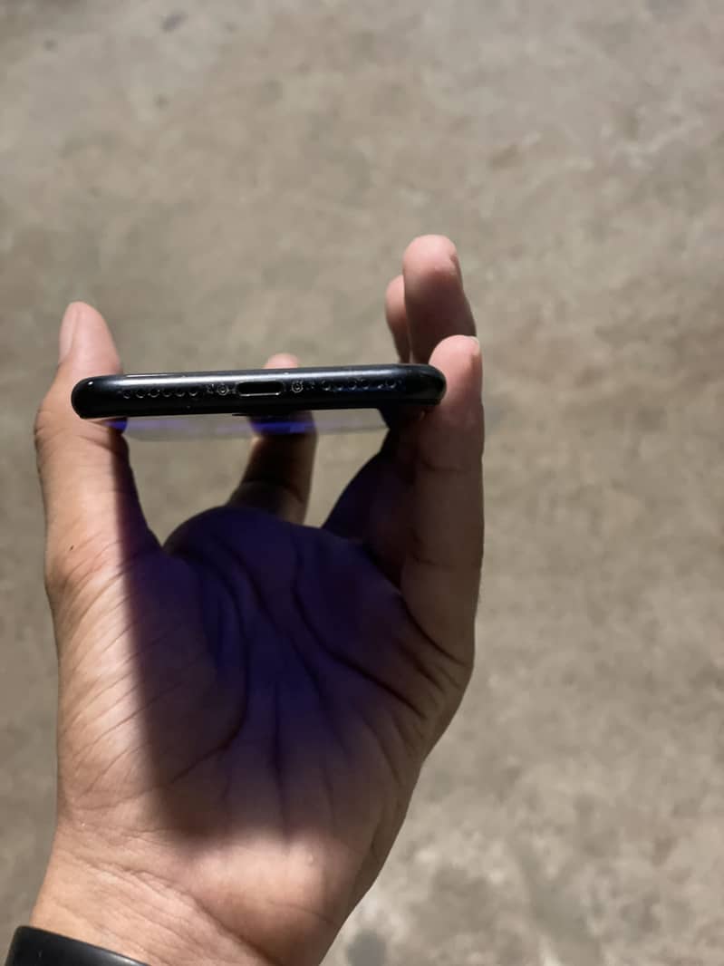 Apple iPhone SE 3