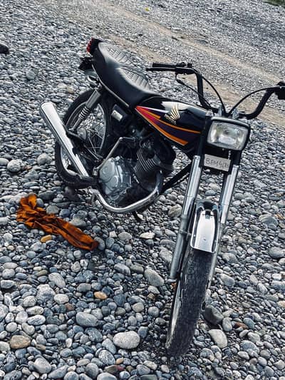 I wmats to sell my Honda 125 model 2007 pindi registered.