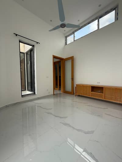 14marla 4beds DD TV lounge kitchen attached baths neat clean upper portion for rent in G 13 1 near Metro station