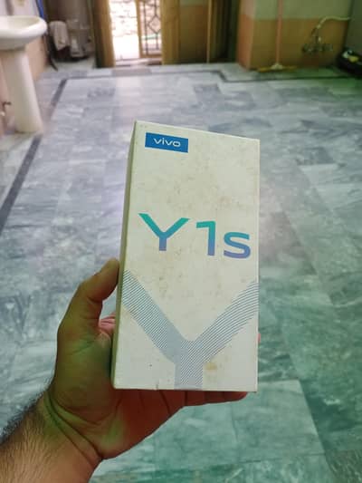 Vivo Y1s