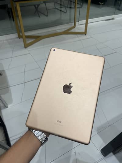 Apple ipad 8