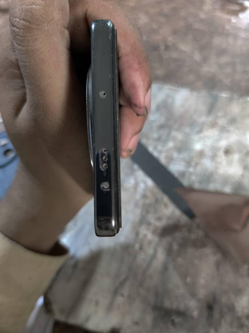 Tecno CAMON 30 7