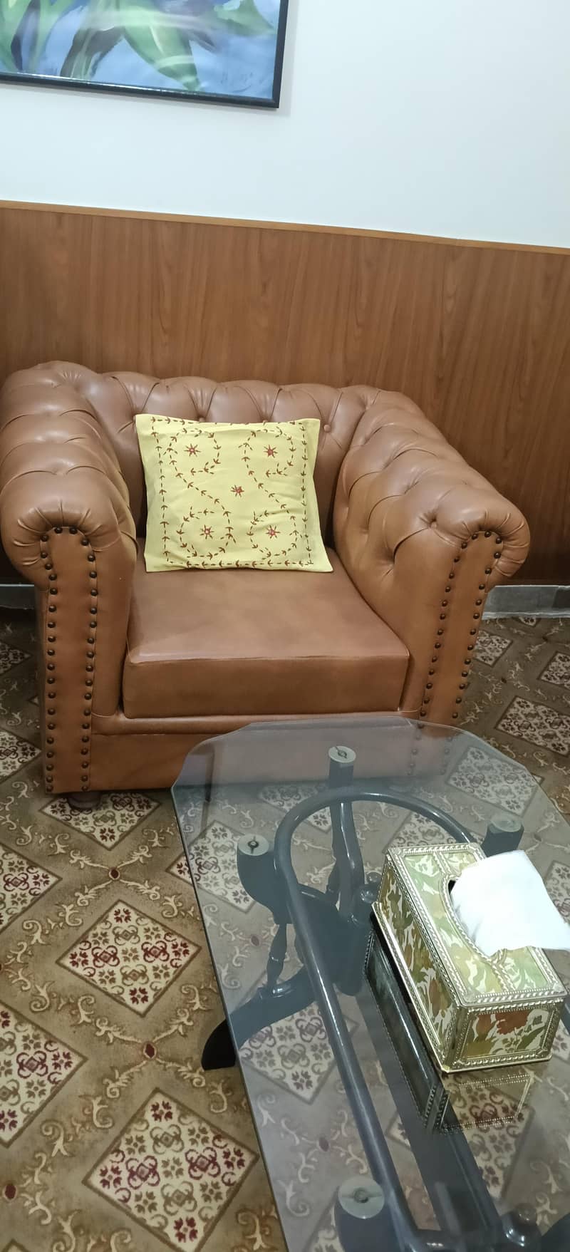 2 seater Sofa 0