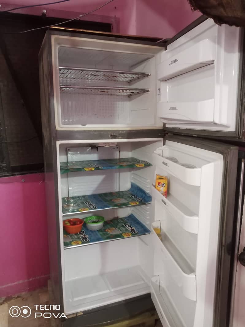 Refrigerator 4