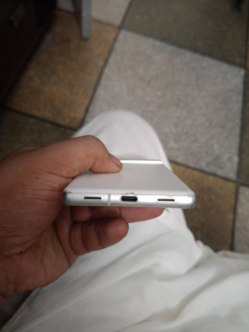 google pixel 7a 4