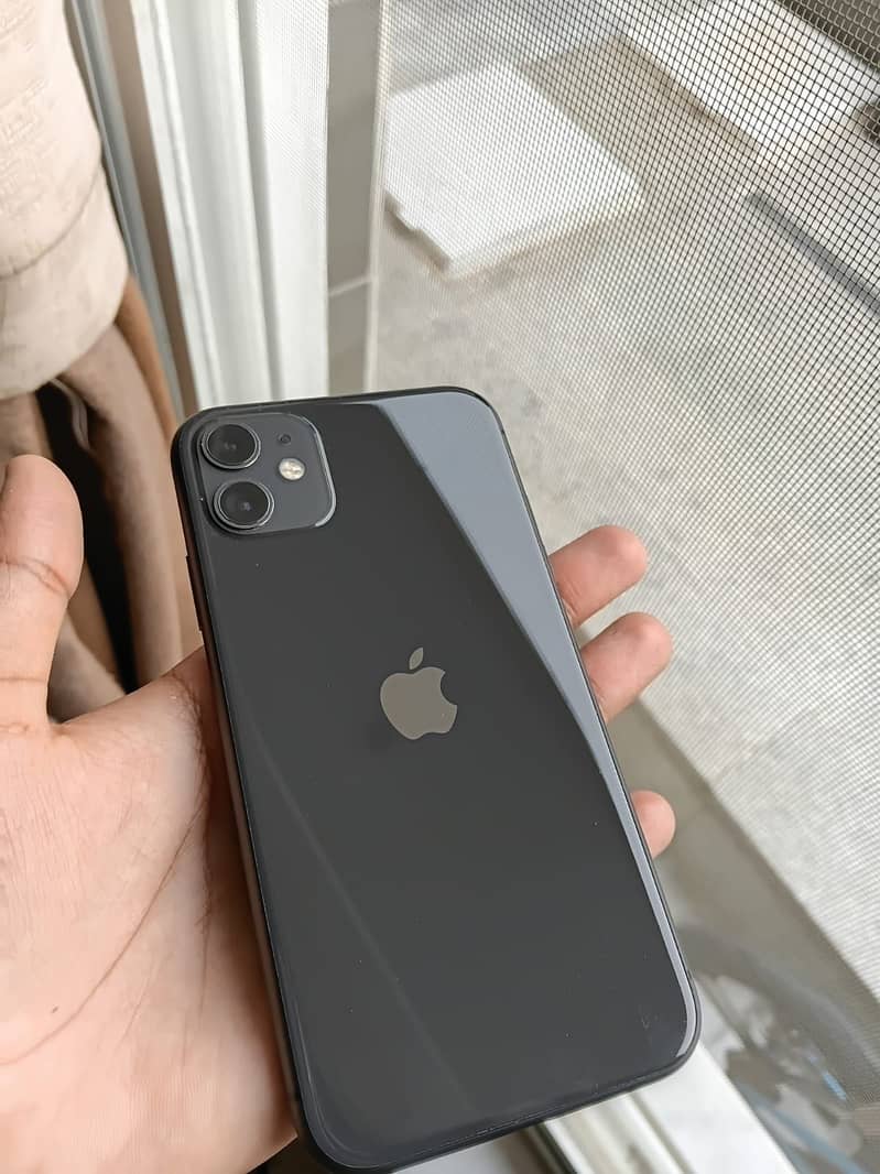 Apple iPhone 11 0