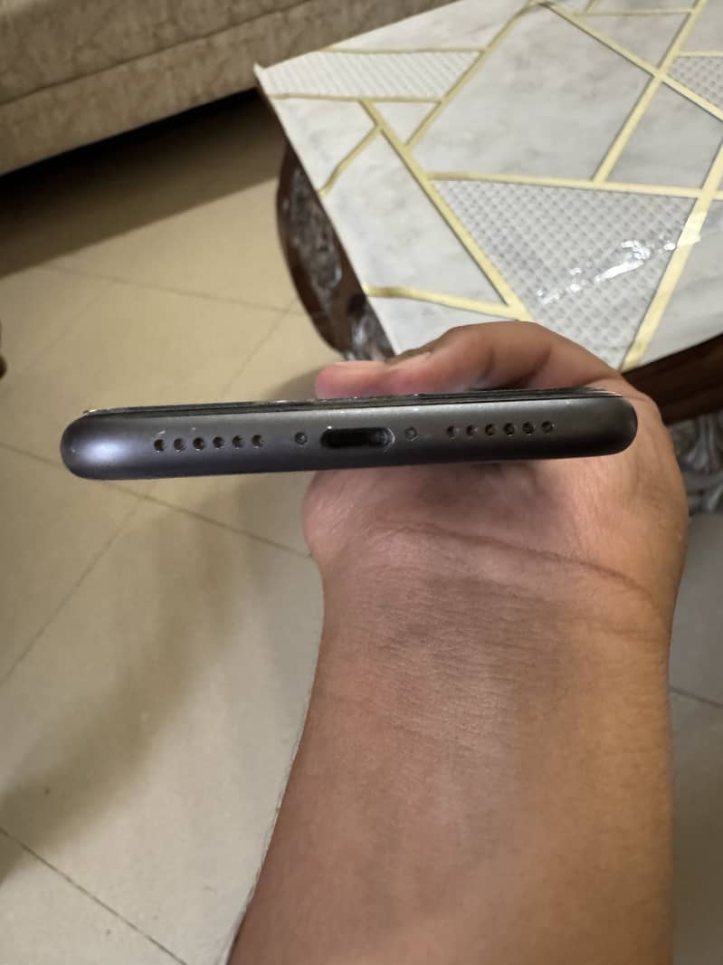 Apple iPhone 11 2