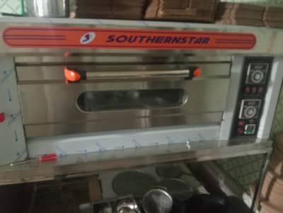 Southern Star Pizza Oven – Used Only Once