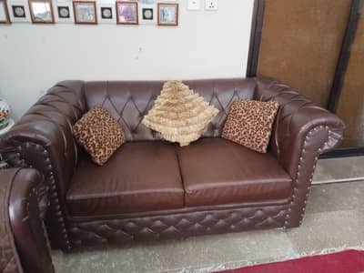 pure lather 7 seater sofa set 10 on 10 condition urgent sell