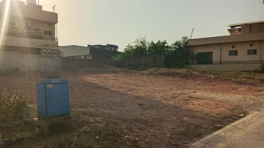 10 Marla (35*65) Heighted Location Residential Plot for Sale in O9 Police Foundation