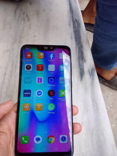 Honor 8C