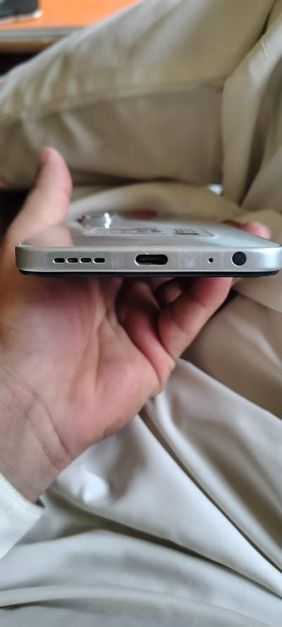 Infinix Hot 60i